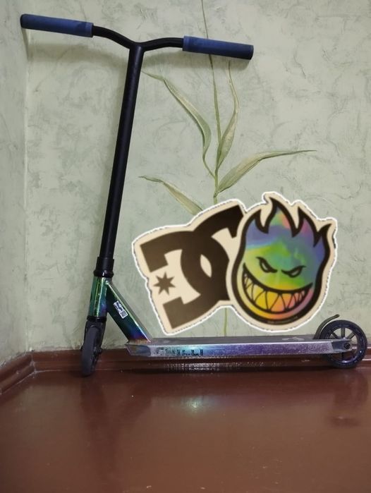 Трюкавой самокат [Chilli rocket]