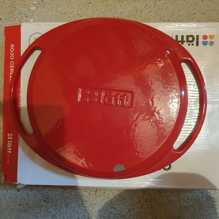 Tigaie Grill rotunda din fonta emailata, Lätt Home, Ø26 cm, compatibila inductie, rosie
