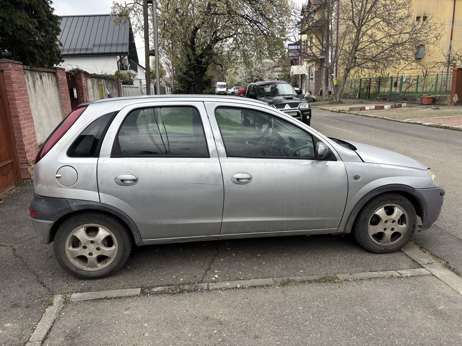Opel Corsa C 1.3 CDTI 4 locuri