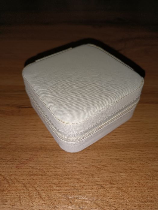 Органайзер для украшений