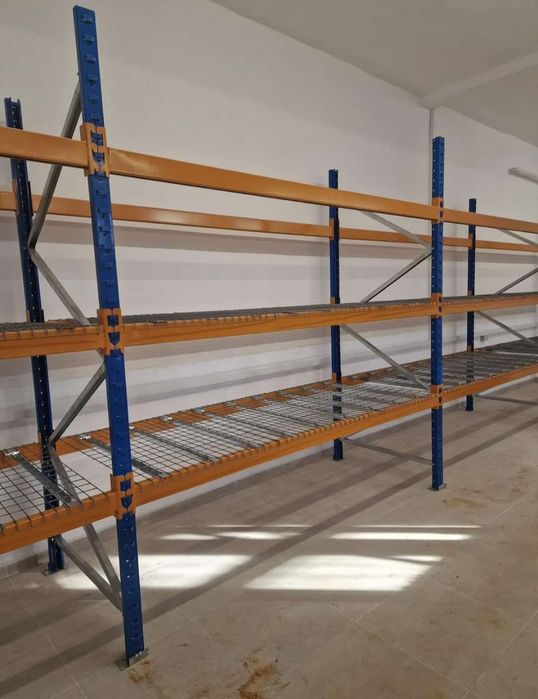 Rafturi metalice industriale
