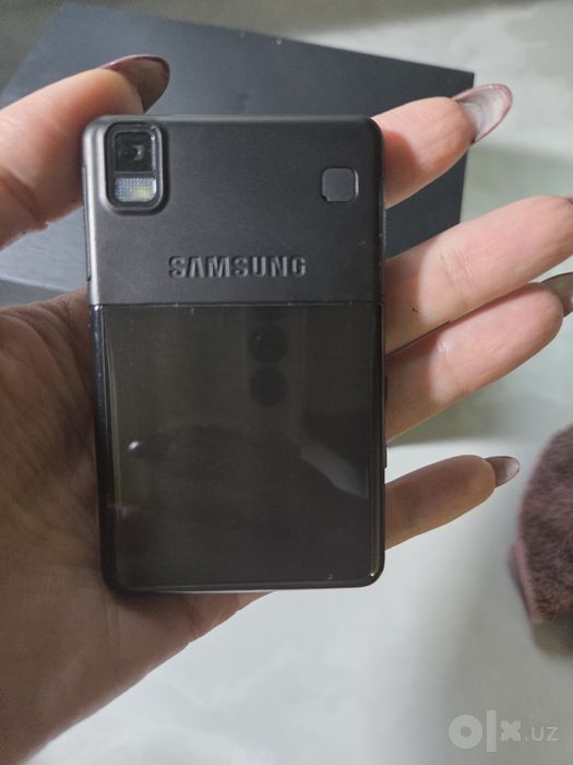 Samsung Giorgio Armani SGH-P520 — редкий коллекционный телефон