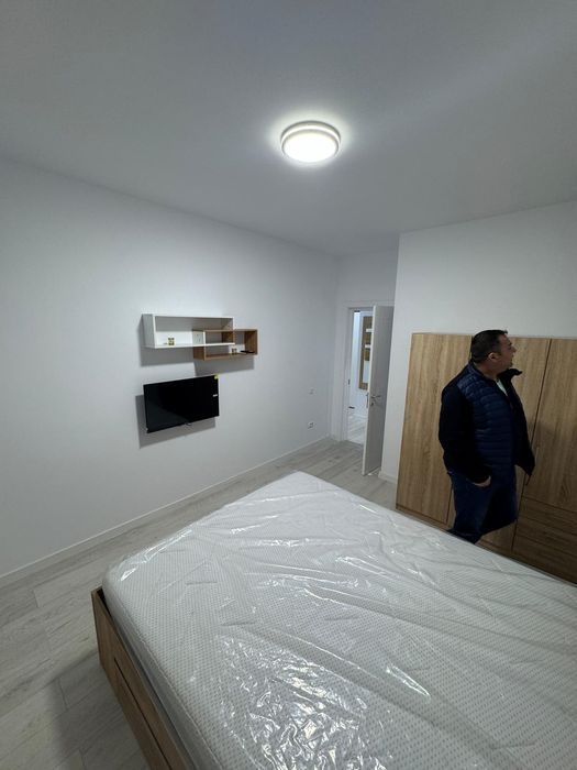 Proprietar închiriez apartament 2 camere nou  bloc cartier rezidential
