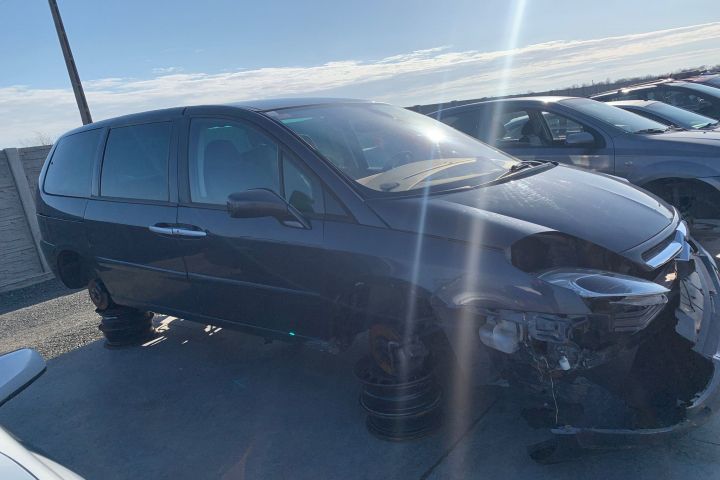 Trager / Calandru 2.0 D RHR 2.0 D RHR Citroen C8 prima generatie
