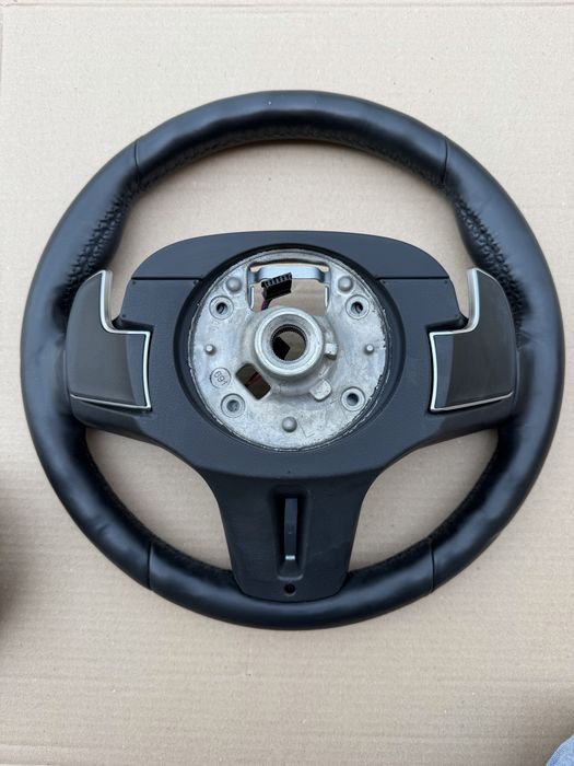 Volan + Airbag BMW Seria 5 G30 G31, Seria 7 G11 G12, X5 G05, X6 G06, X7 G07 M : Incalzire / Vibratii / Padele