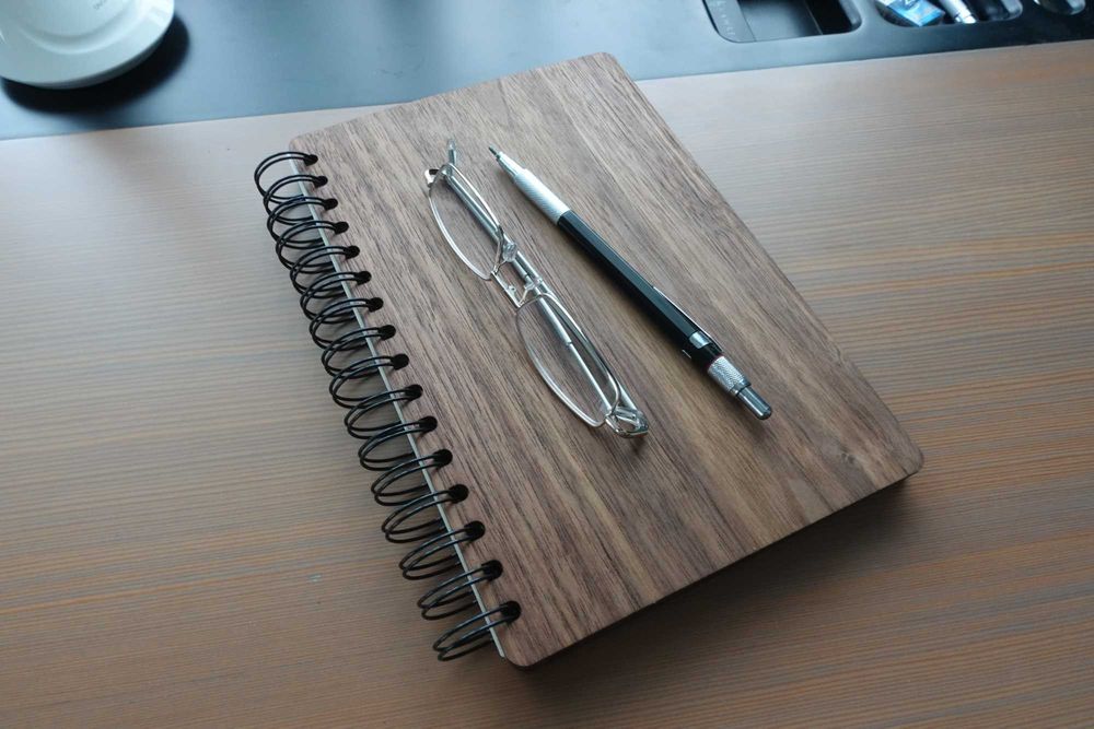 Agende cu coperti de lemn