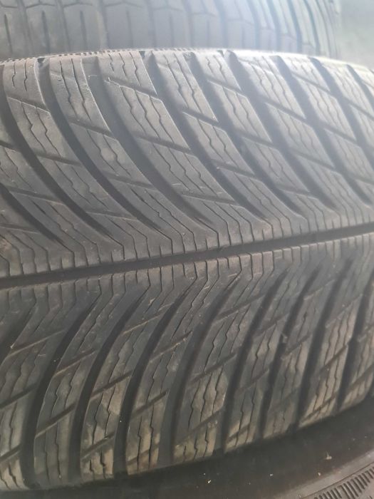 Vand 4 cauciucuri 225/60/18