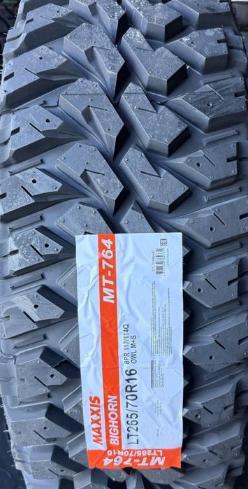 265 70 17 BIGHORN 764 //MAXXIS LT M/T772