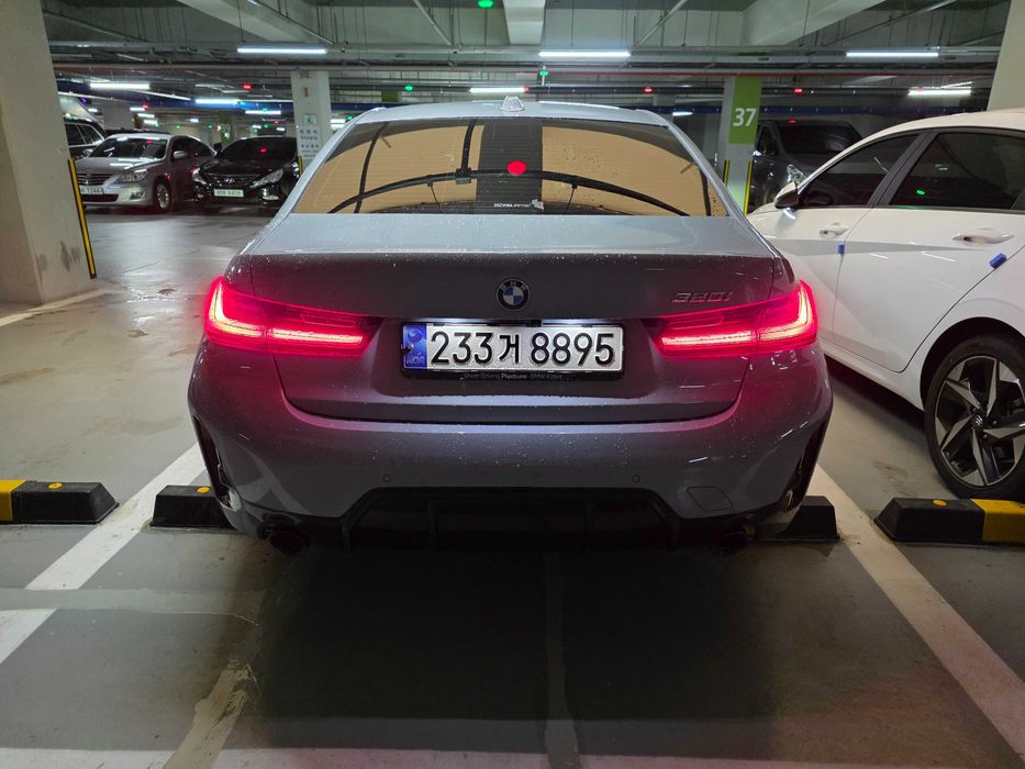 Bmw 320i 2.0v. Бензин