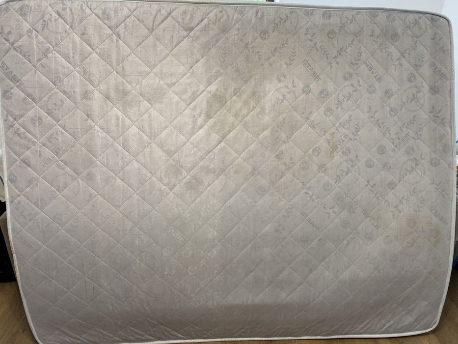 Pat cu saltea 160X200