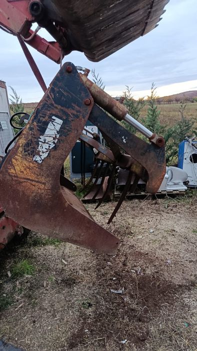 Cupa de gunoi incarcator