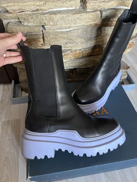 Боти от еко кожа 38 номер, Badura