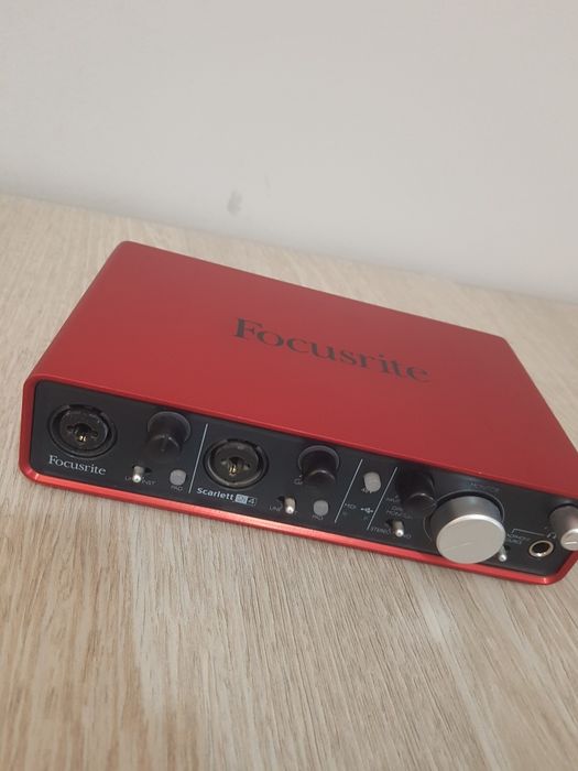 Zvuk karta Focusrite 2i4