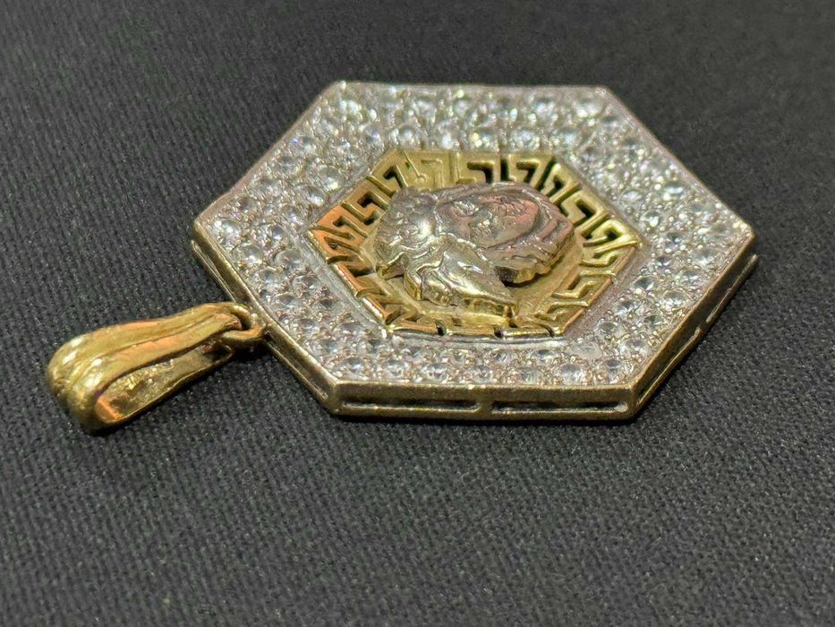 Златна висулка / медальон Versace - 14К(11.45гр)