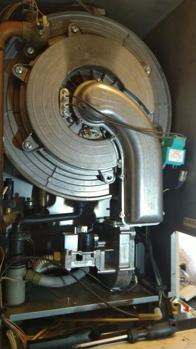 Servis Montaj centrale și reparatii placi electronice