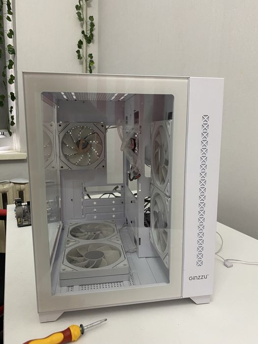 Корпус GiNZZU V400 белый с вентиляторами