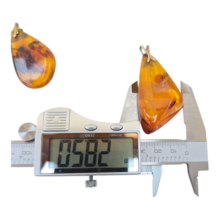 Pandantiv chihlimbar