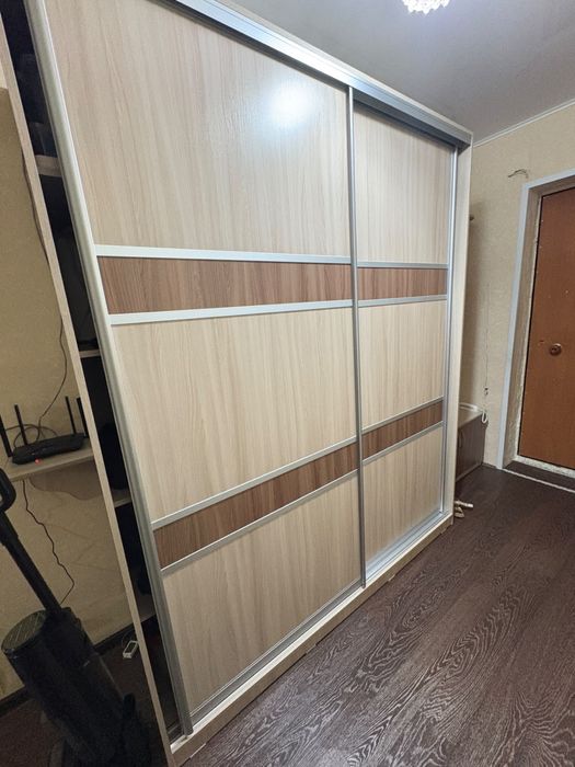 Продам шкаф купе для прихожей