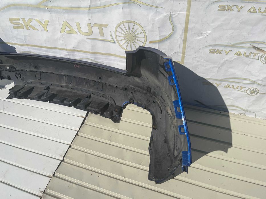 Bara spate cu spoiler Maserati Levante dupa 2017 originala