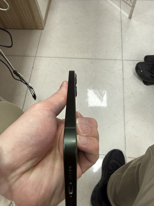 Iphone 13 в хорошем состоянии