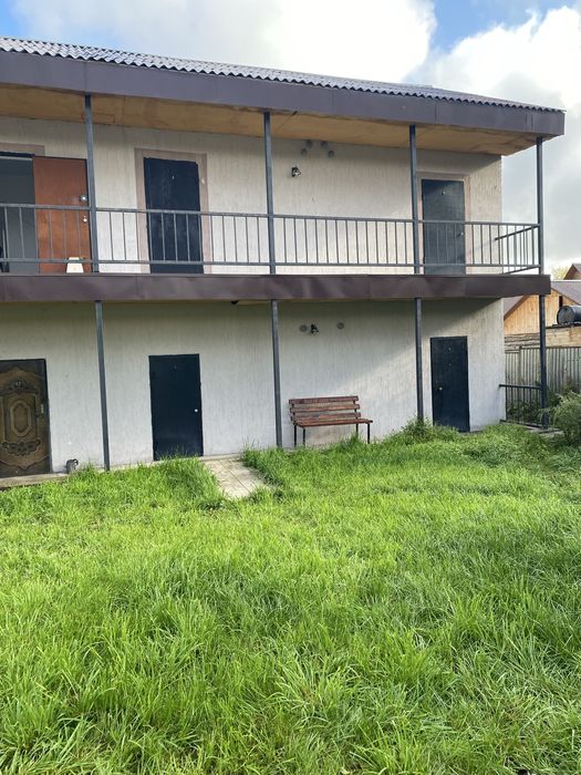 Обмен дома на квартиры