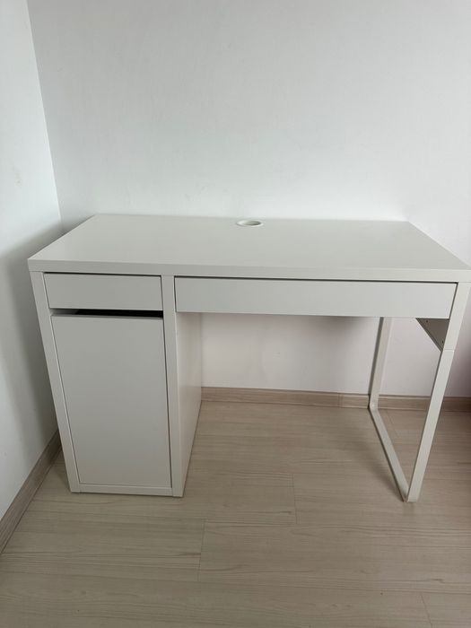 Birou alb Ikea, stare perfecta