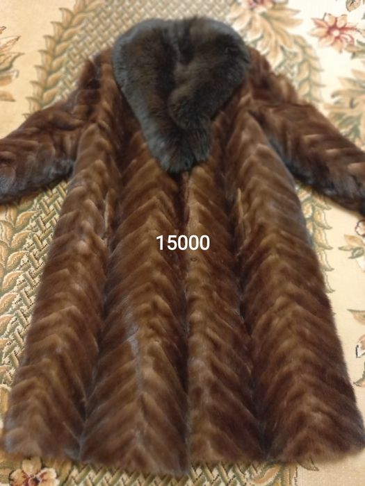 Продам  одежду б/у размер 54-56.  Цена 5000тг.