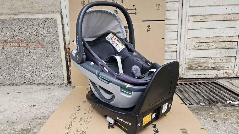 Maxi Cosi Coral + FamilyFix3