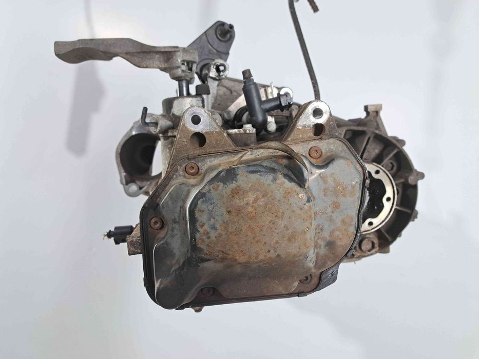 Cutie viteze manuala 5 trepte  Volkswagen Golf 5 (1K1) [Fabr 2004-2008