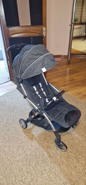 Коляска фирмы chicco