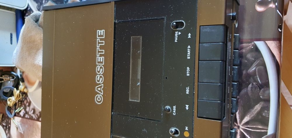 Schimb  sau  vand combina itt stereo  5501  hi-fi