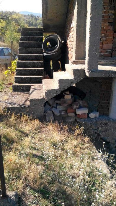 Продавам Вила село Боровец