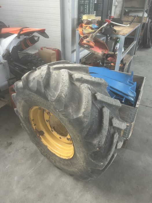 Roata incarcator frontal 405/70/18