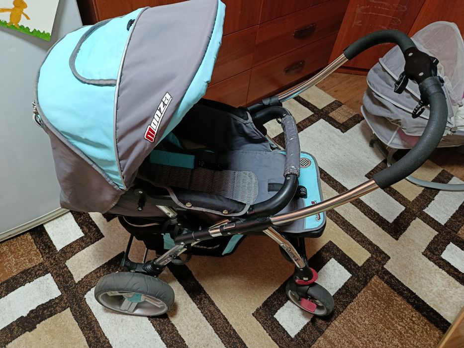 Продам детскую коляску