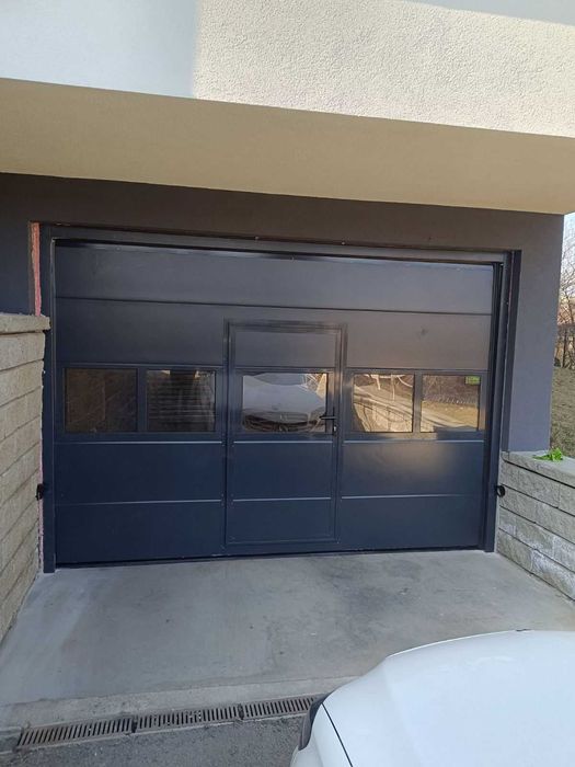 Ролетни врати, гаражни секционни врати изработка и монтаж.24/7