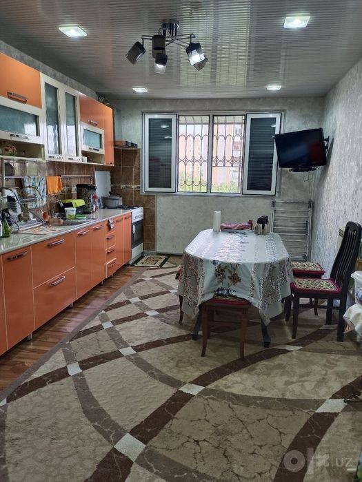 Аренда квартира кора тош махалла 3 комнита 700$ толка семя