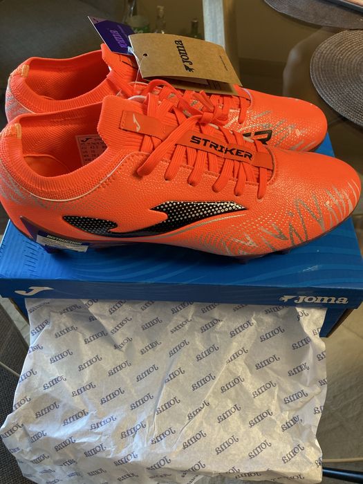 Бутонки joma нова