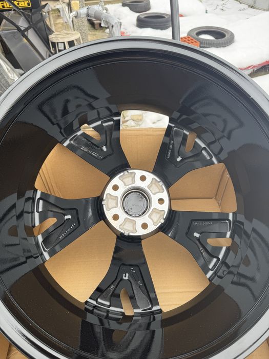 Джанти Audi 21x9.0 ET30 чисто нови