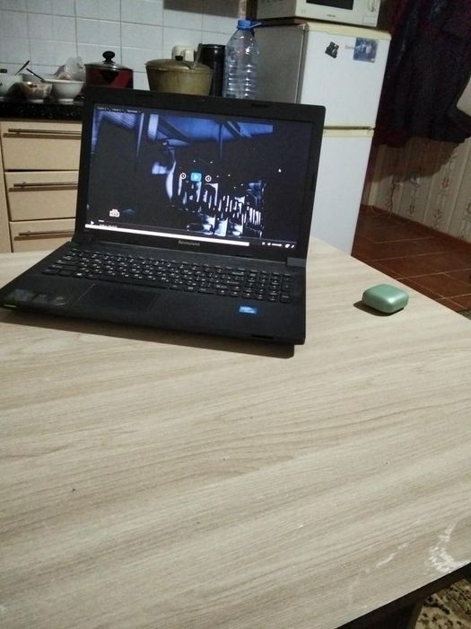 Продам ноутбук Lenovo 40тыс