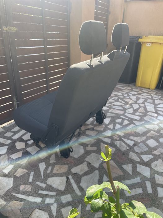 Bancheta dubla rindul 2 VW Transporter T5 an 2013