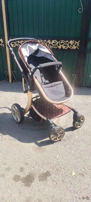 Продам детскую коляску