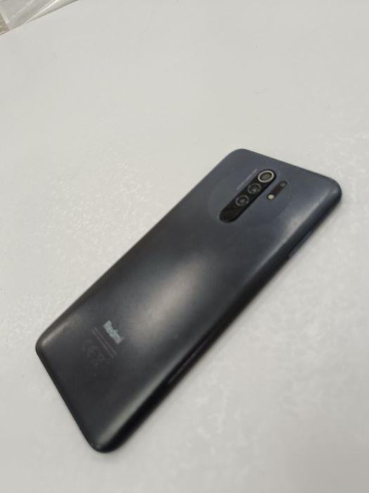 Продам Редми 9 В хорошем состоянии