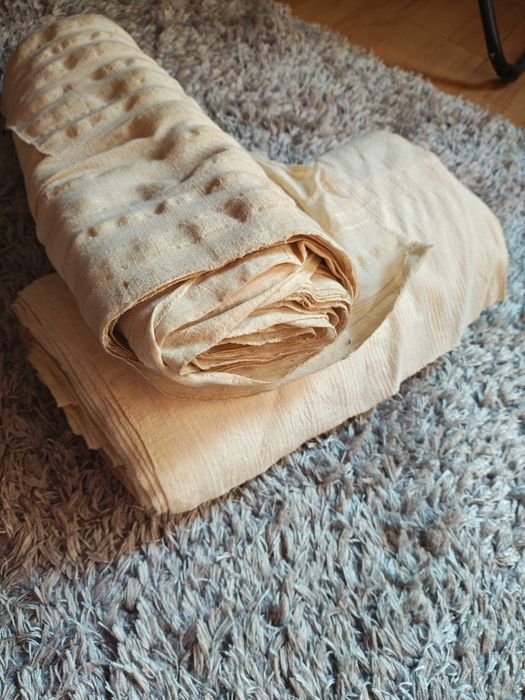 Носия, платно за риза