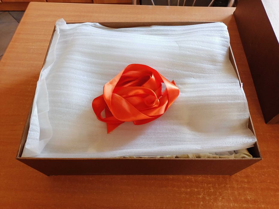 Новый фарфоровый чайный сервис