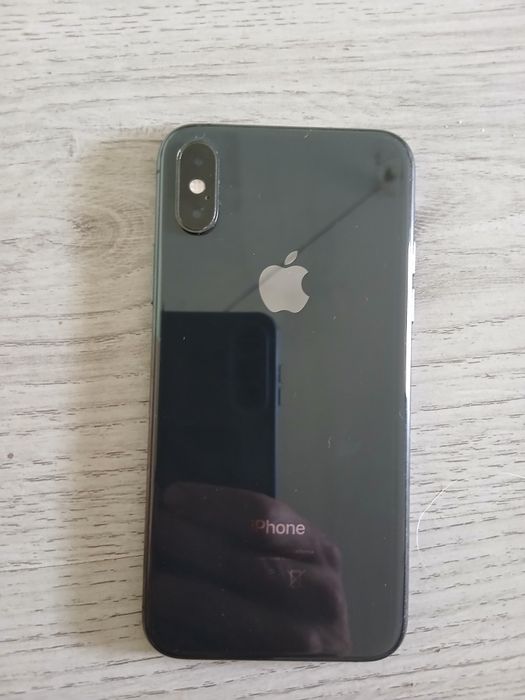 Vand Iphone xs pentru piese