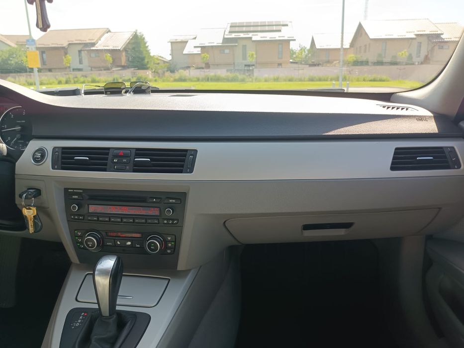 Vând BMW seria 3