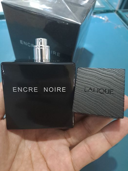 Encre noire Lalique