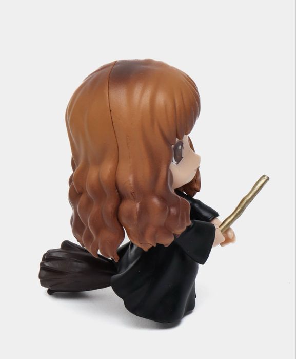 Продам Фигурка Гермиона из Гарри Поттера