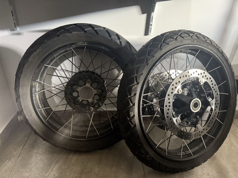 Vând set jante față + spate OEM BMW R1250 GSA 2020.