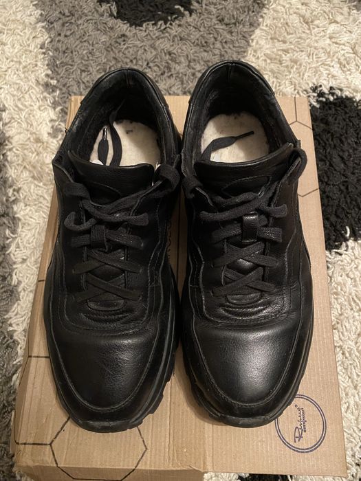 теплые кроссовки